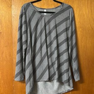 LuLaRoe Lynnae too